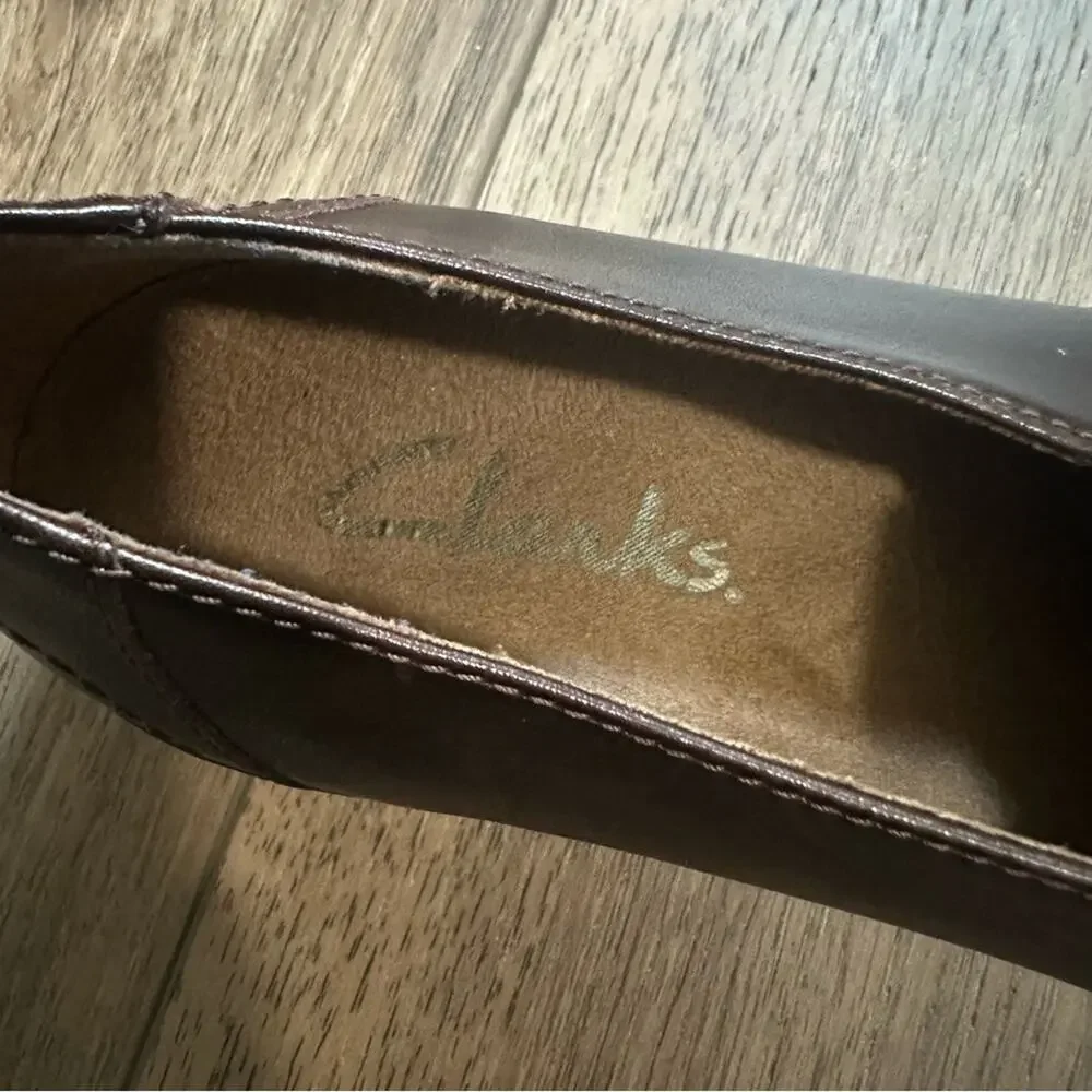 Clarks Brown Slip-on Loafers, Clogs, BlackBerry,‎ Healed, Leather, Women’s 7.5